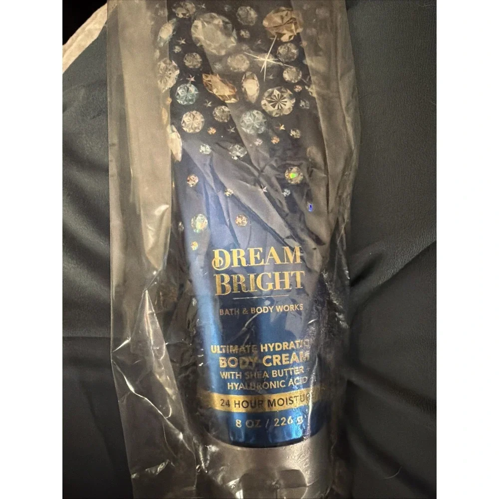 New Bath & Body Works Body Cream 8 oz Triple Moisture  24 Hour Ultra Shea Lotion